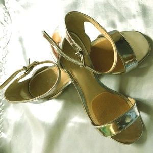 Silver Vince Camuto Sasseta Sandals